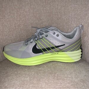 HV0812-011 Nike Lunar Roam Neutral Grey/Black Men’s Size 10.5